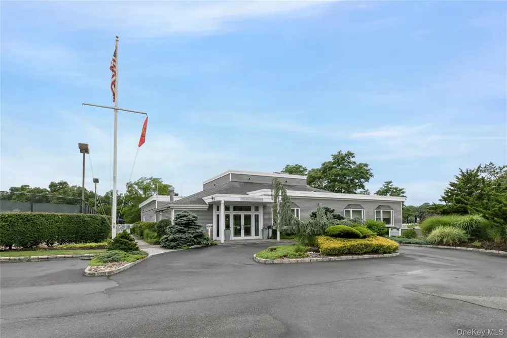 632 Water Way #32 Moriches, NY 11955