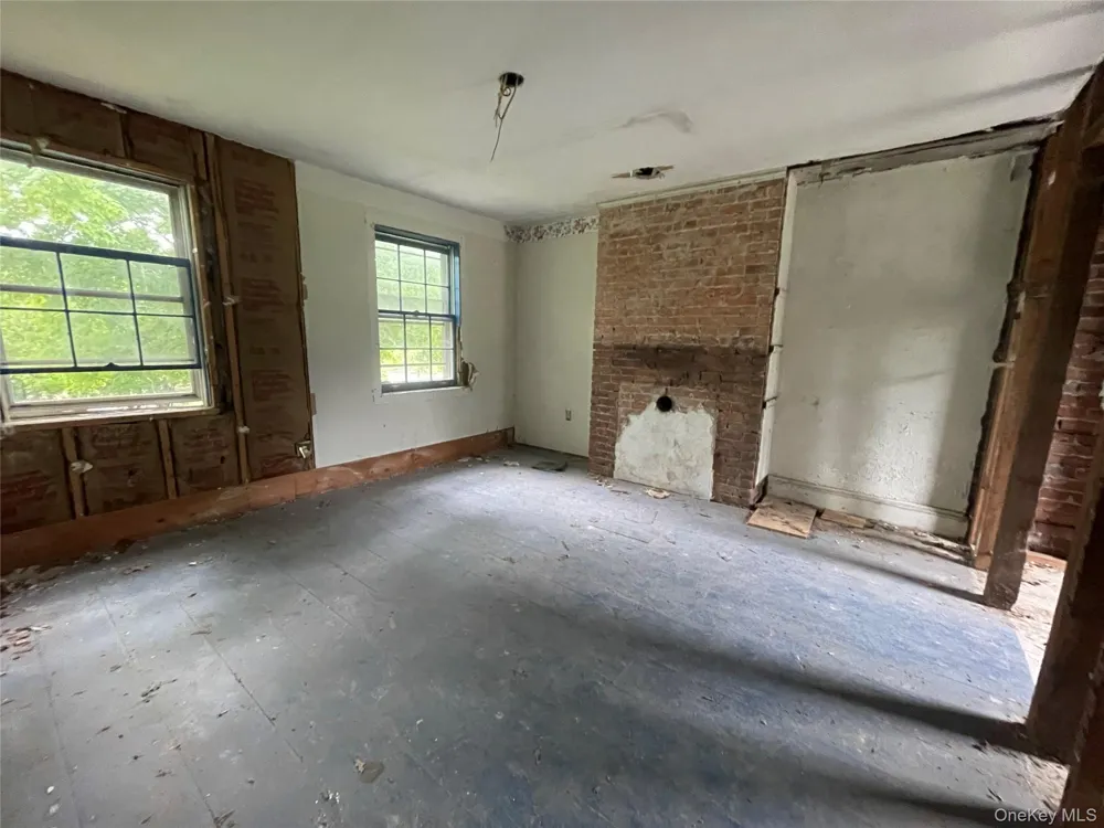 169 Holmes Road Newburgh, NY 12550
