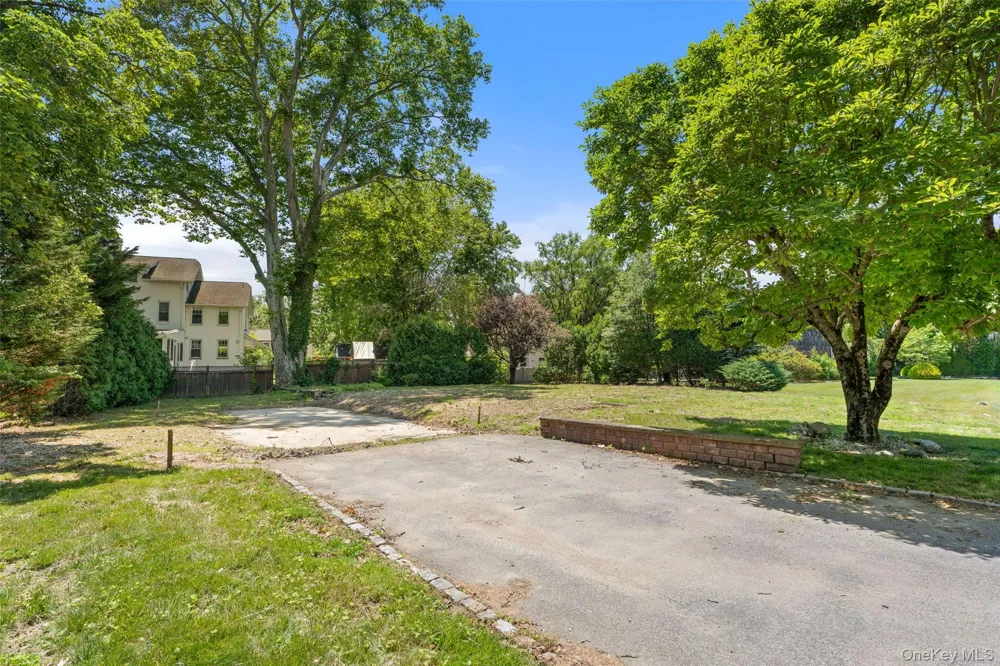 819 The Crescent Mamaroneck, NY 10543