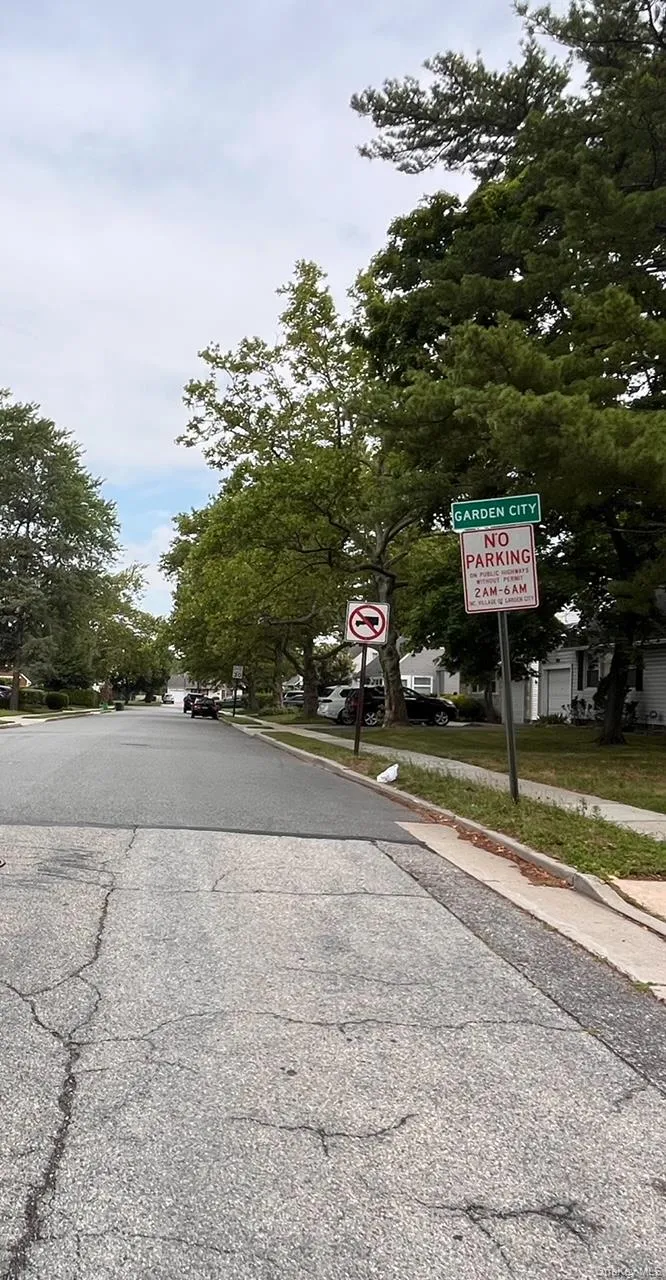 44 Commander Avenue Hempstead, NY 11550
