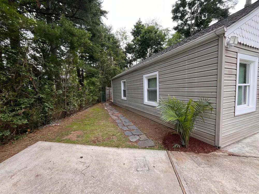 44 Commander Avenue Hempstead, NY 11550