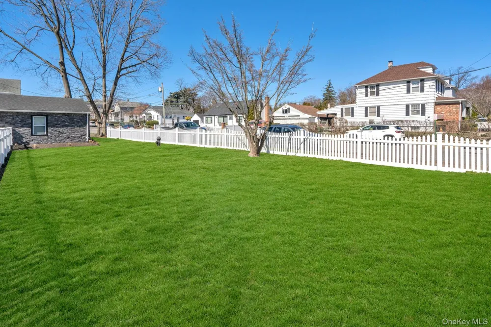 25 Miller Street Glen Cove, NY 11542