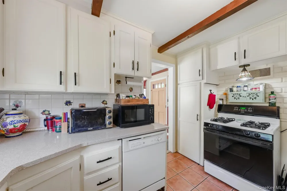 13 Calmer Place Hyde Park, NY 12538