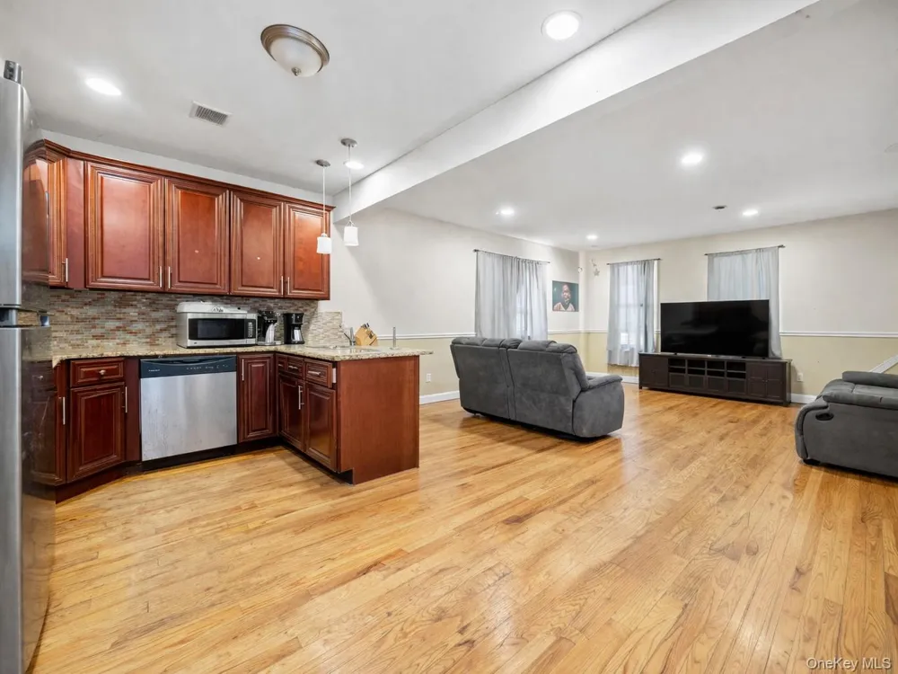 831 E 224th Street Bronx, NY 10466