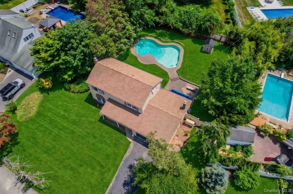 21 Madeley Lane Stony Brook, NY 11790