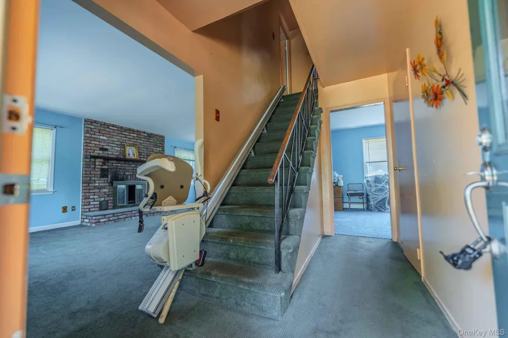 21 Madeley Lane Stony Brook, NY 11790