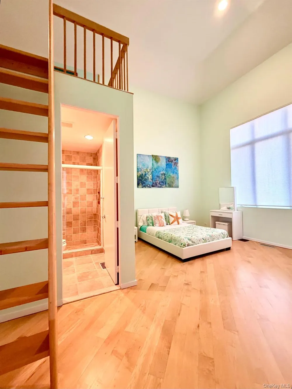 18 Pine Tree Lane Westhampton, NY 11977