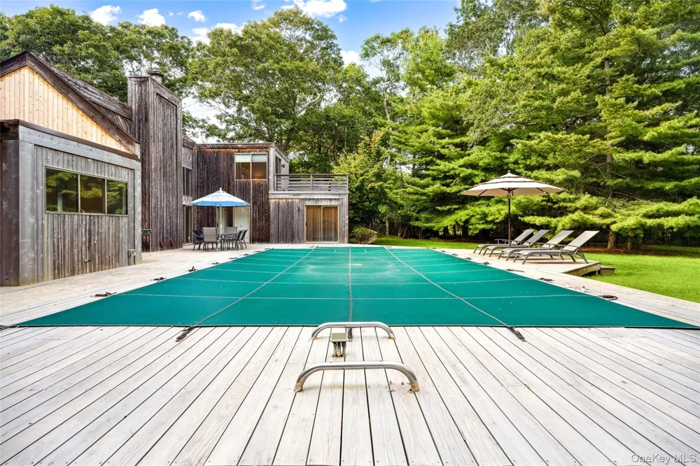 26 Woodland Way Quogue, NY 11959