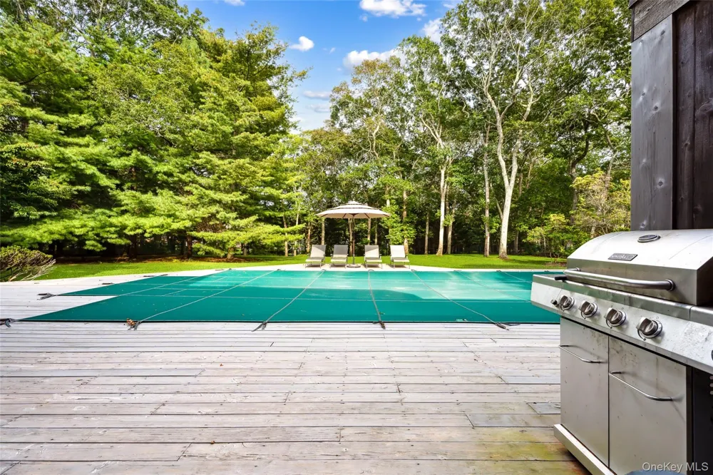 26 Woodland Way Quogue, NY 11959