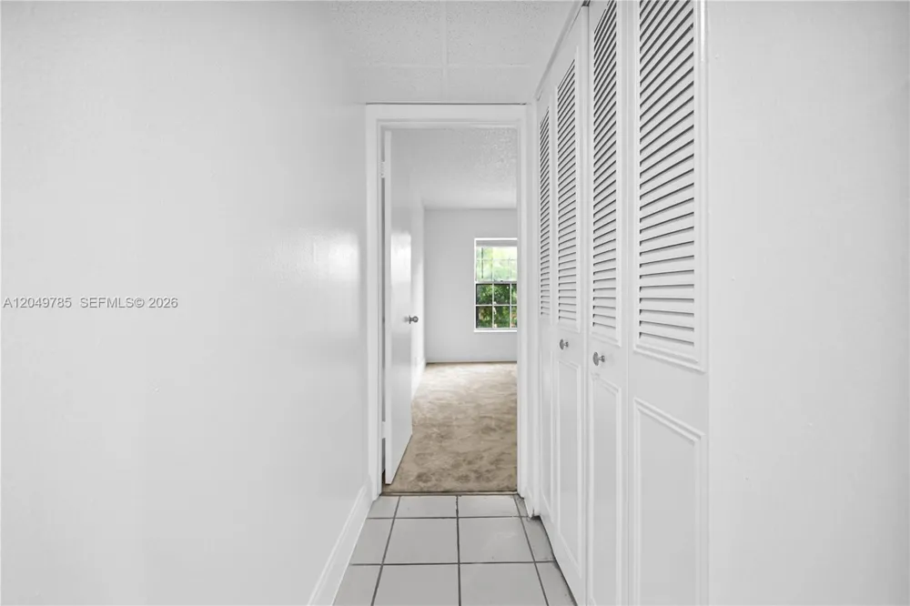 7550 Stirling Rd #C203 Davie, FL 33024