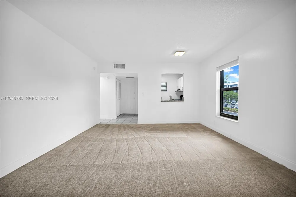 7550 Stirling Rd #C203 Davie, FL 33024