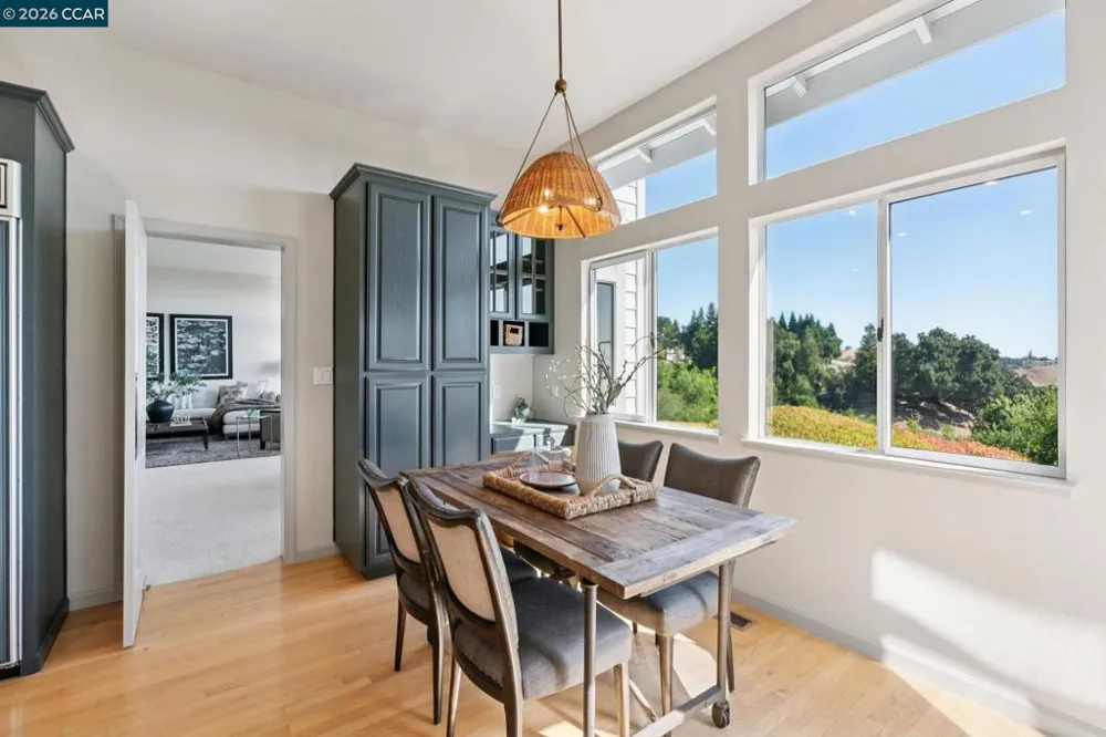 905 Dana Highlands Ct Lafayette, CA 94549