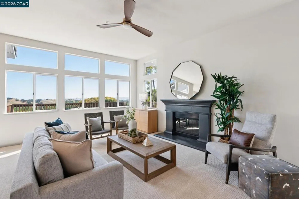 905 Dana Highlands Ct Lafayette, CA 94549