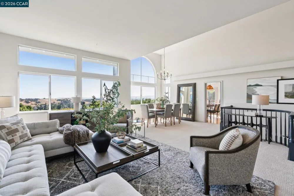 905 Dana Highlands Ct Lafayette, CA 94549