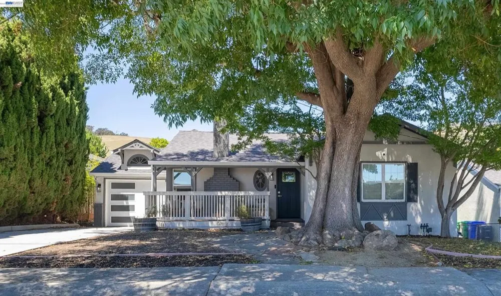 16004 Wellington Way Castro Valley, CA 94578