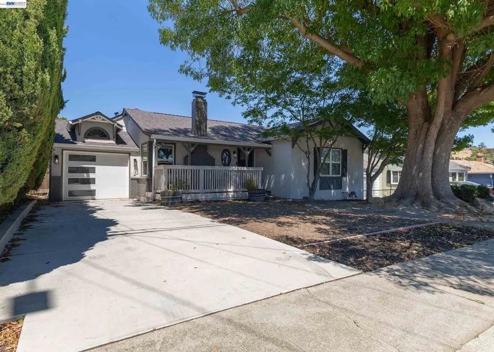 16004 Wellington Way Castro Valley, CA 94578