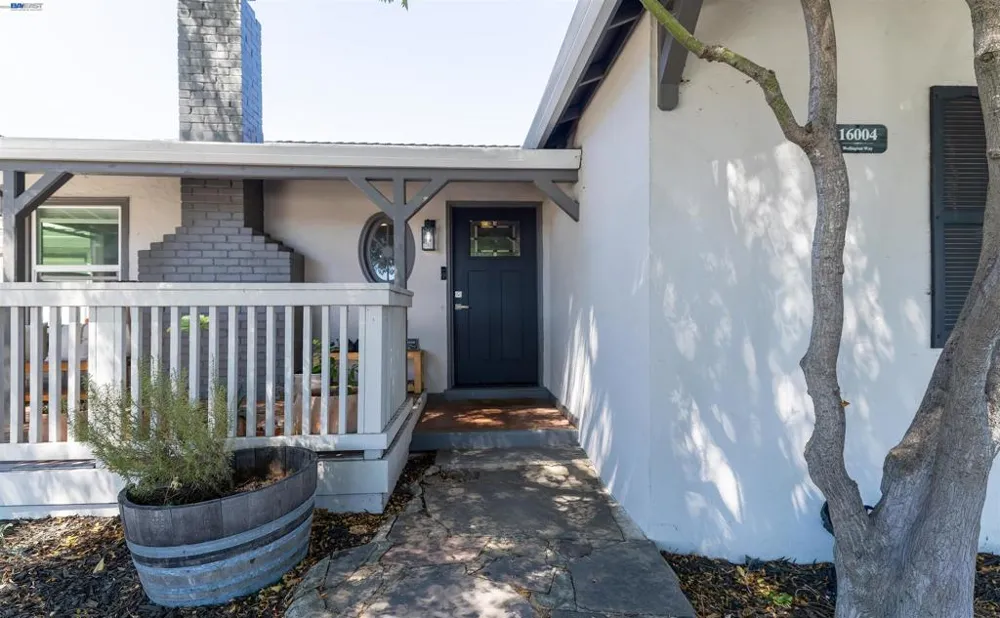 16004 Wellington Way Castro Valley, CA 94578