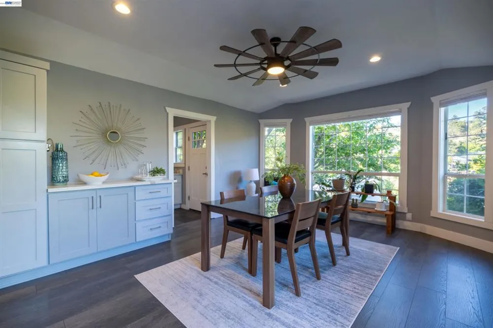16004 Wellington Way Castro Valley, CA 94578