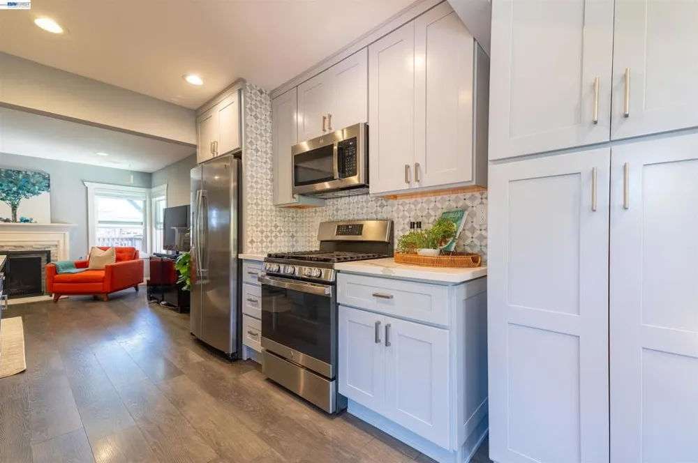 16004 Wellington Way Castro Valley, CA 94578