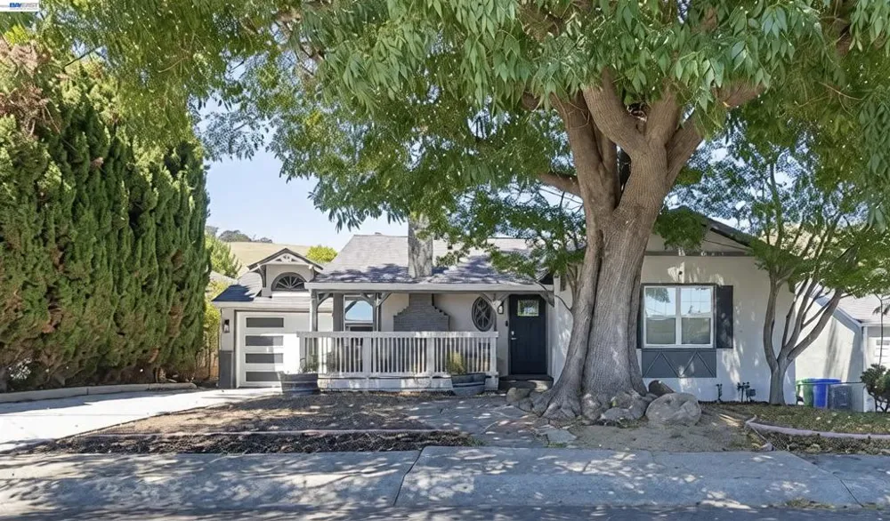 16004 Wellington Way Castro Valley, CA 94578