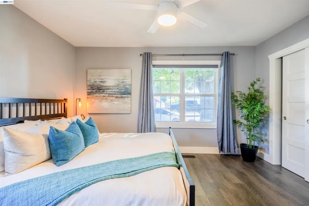 16004 Wellington Way Castro Valley, CA 94578
