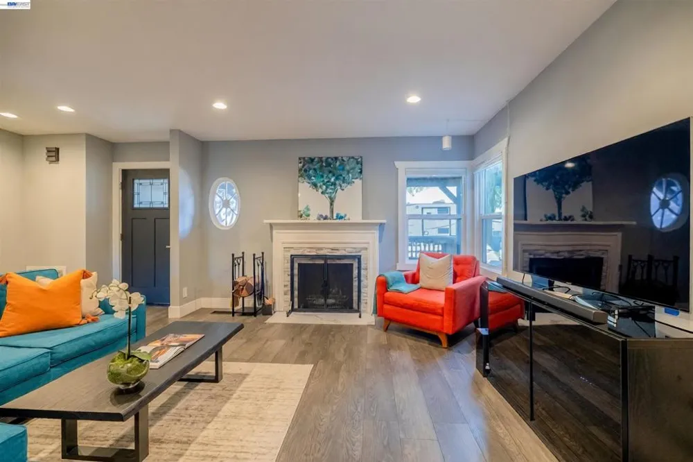 16004 Wellington Way Castro Valley, CA 94578