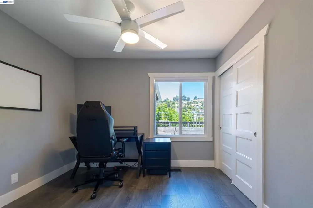 16004 Wellington Way Castro Valley, CA 94578