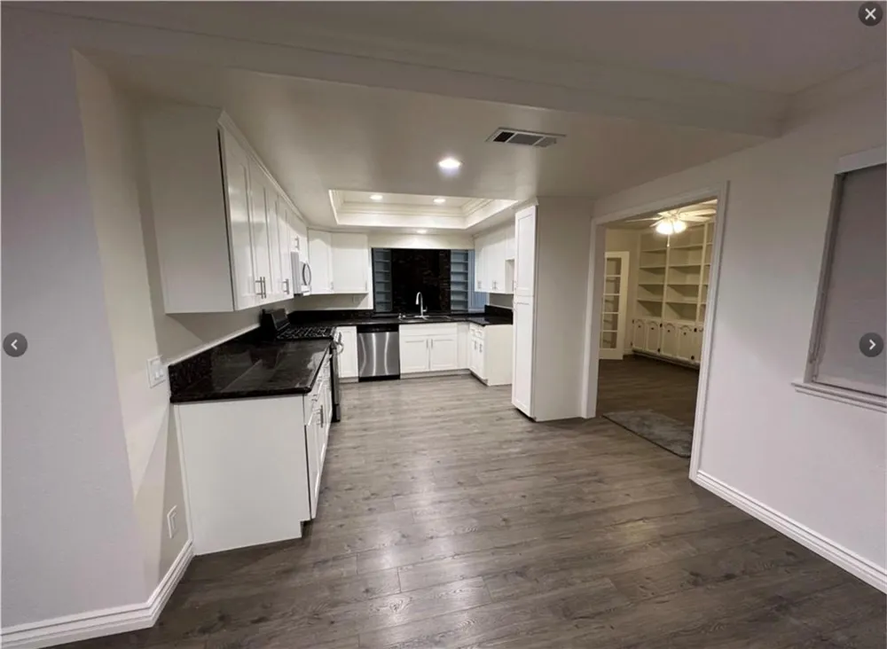 122 Fulton Way Upland, CA 91786