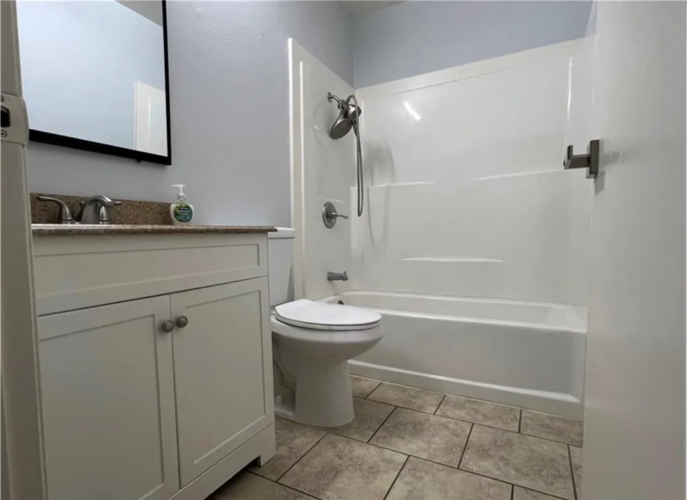 122 Fulton Way Upland, CA 91786