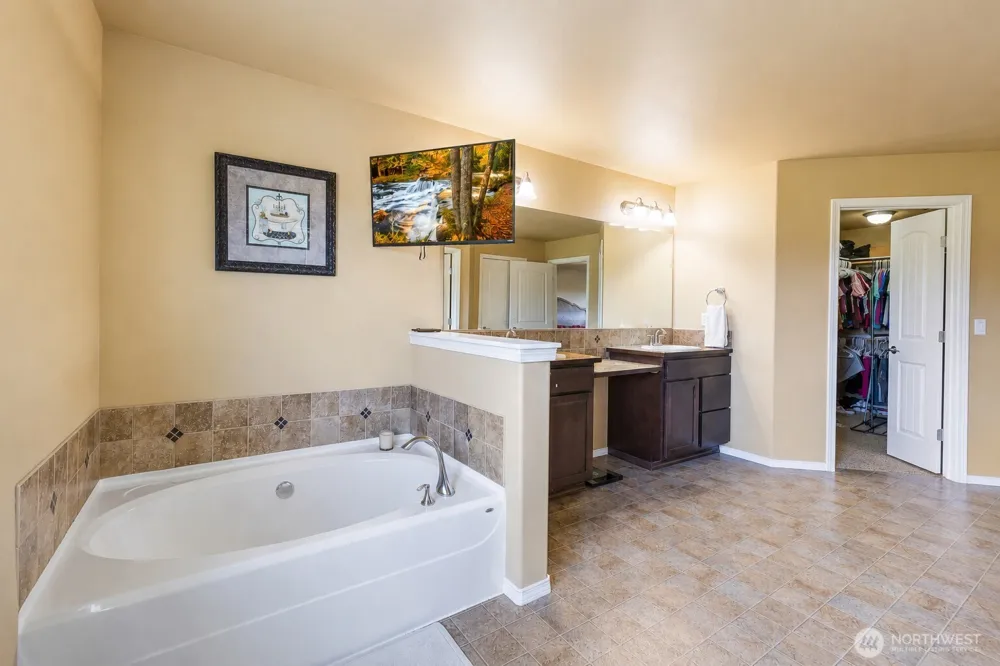 16409 S Lanell Prosser, WA 99350