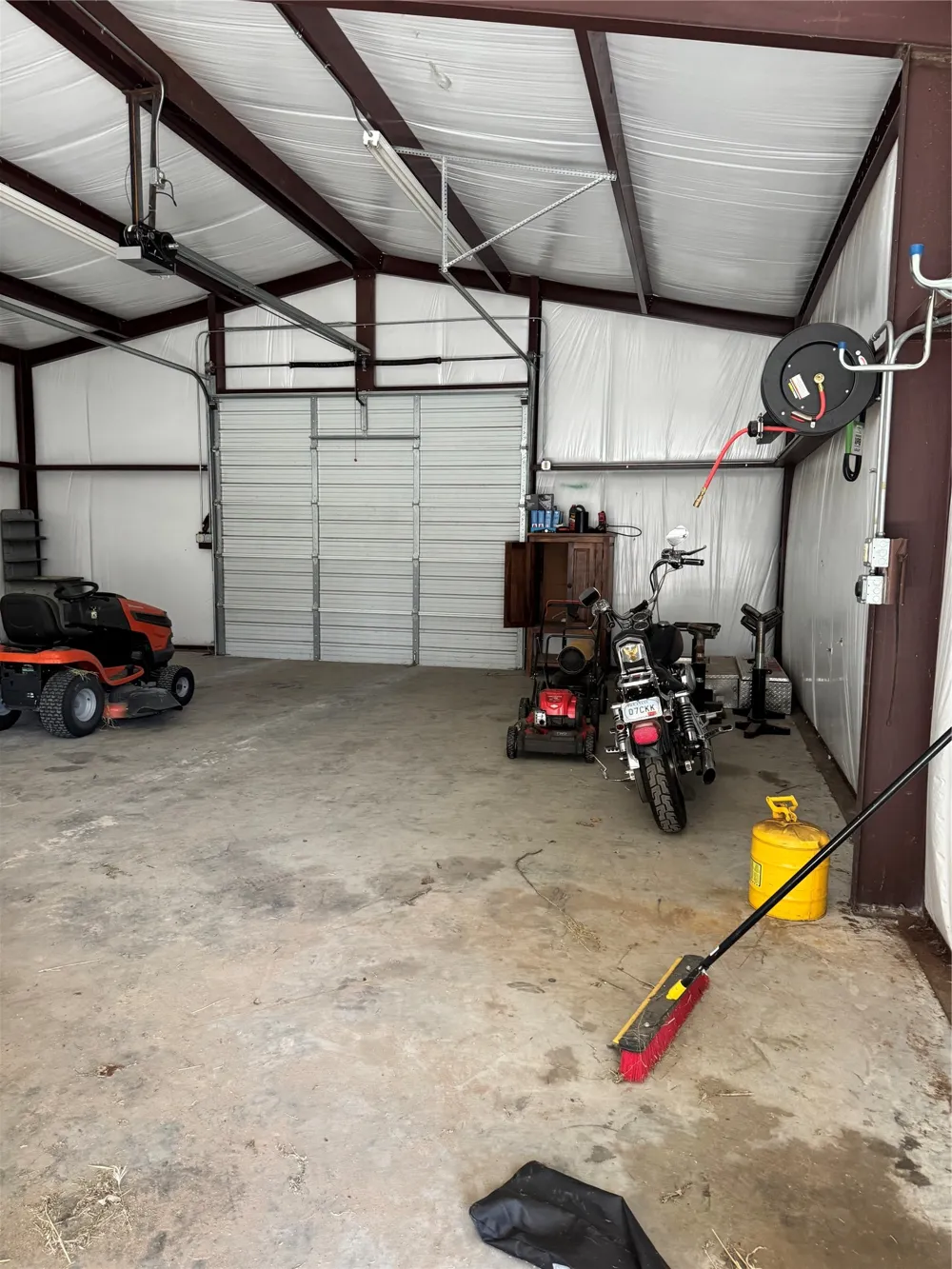 1829 tonkawa Clyde, TX 79510