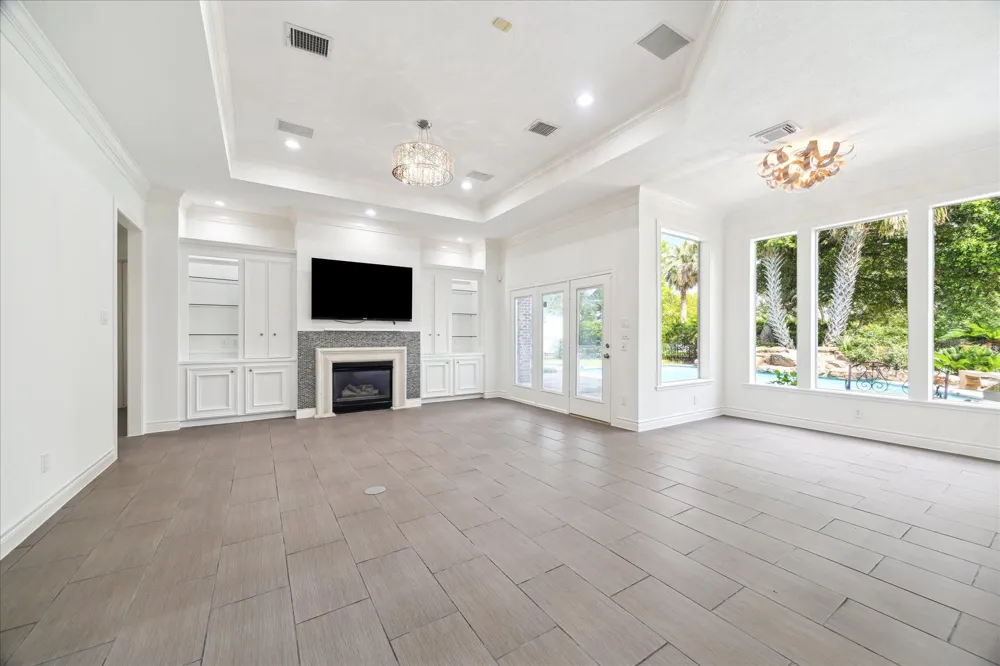 4111 Thistle Hill Court Sugar Land, TX 77479