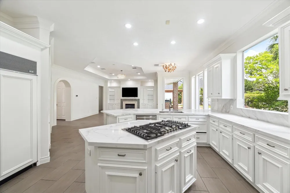 4111 Thistle Hill Court Sugar Land, TX 77479