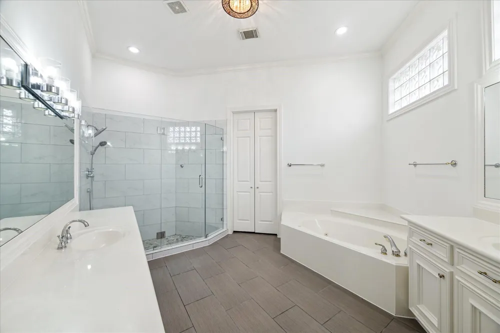 4111 Thistle Hill Court Sugar Land, TX 77479