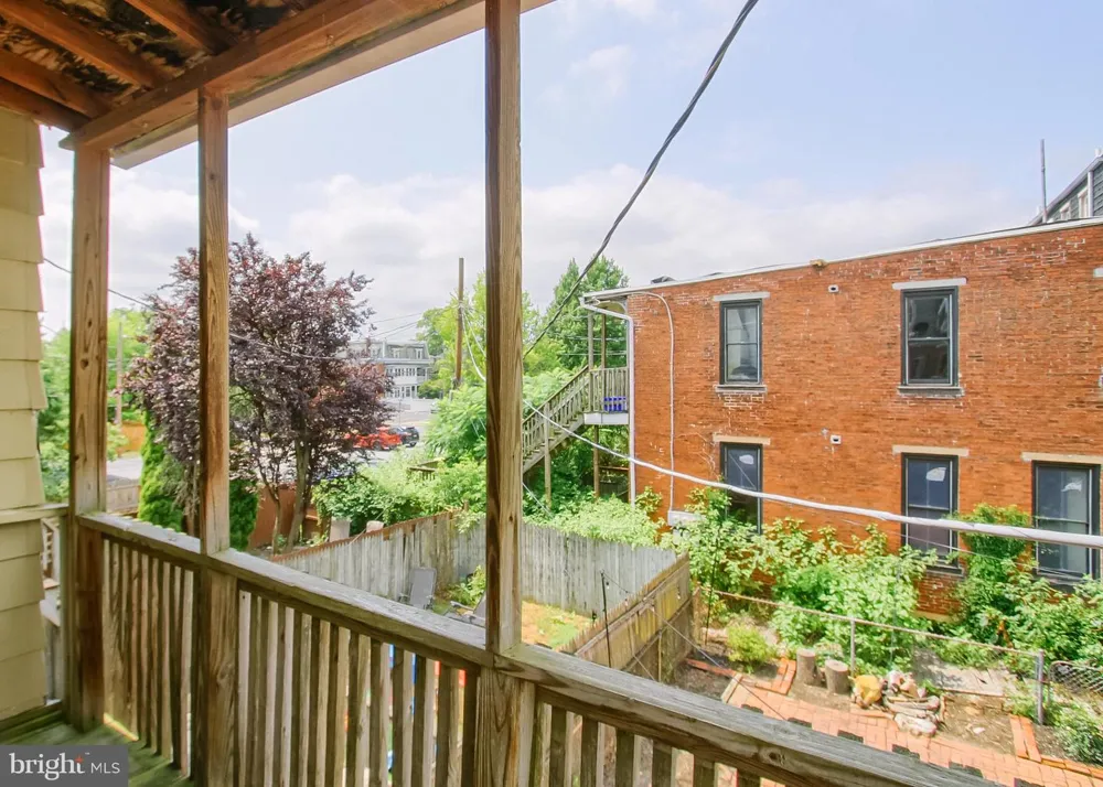 232 PEFFER STREET Harrisburg, PA 17102