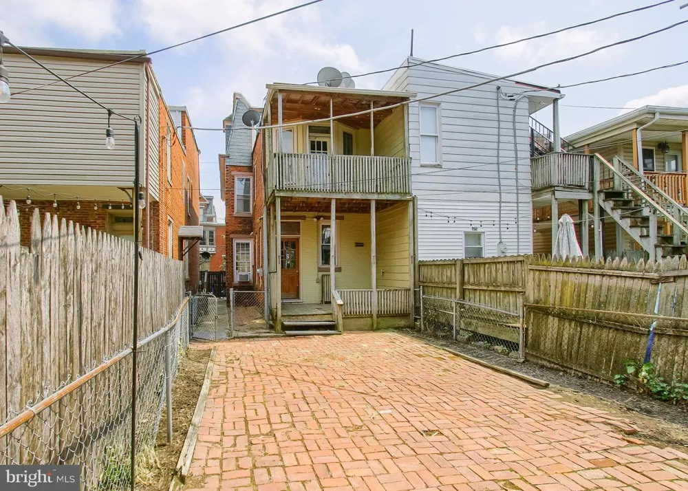 232 PEFFER STREET Harrisburg, PA 17102