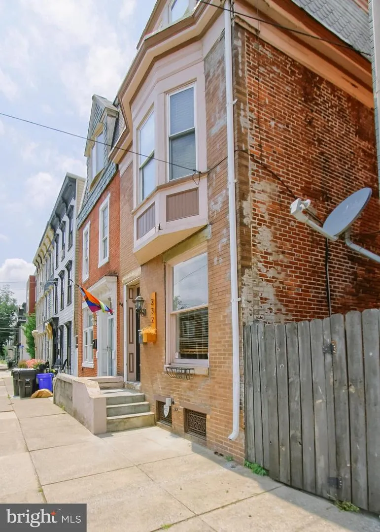 232 PEFFER STREET Harrisburg, PA 17102