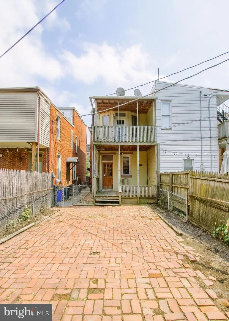 232 PEFFER STREET Harrisburg, PA 17102