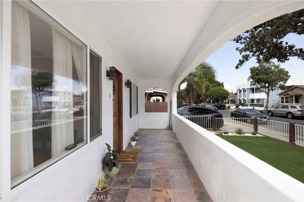 5447 Lime Avenue Long Beach, CA 90805