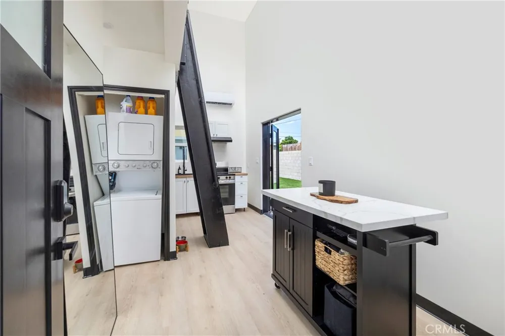 5447 Lime Avenue Long Beach, CA 90805