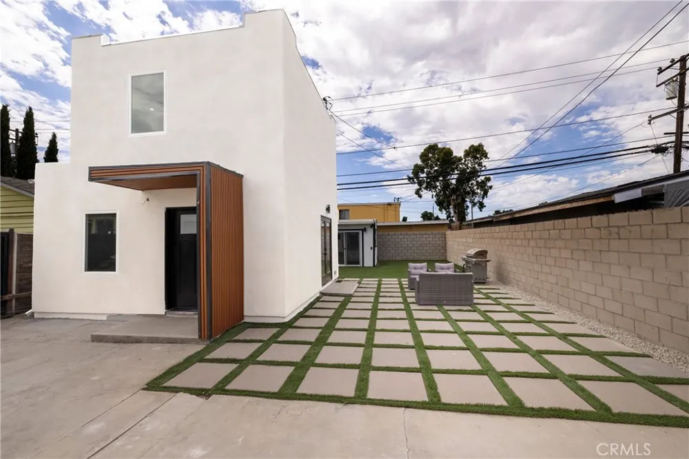 5447 Lime Avenue Long Beach, CA 90805