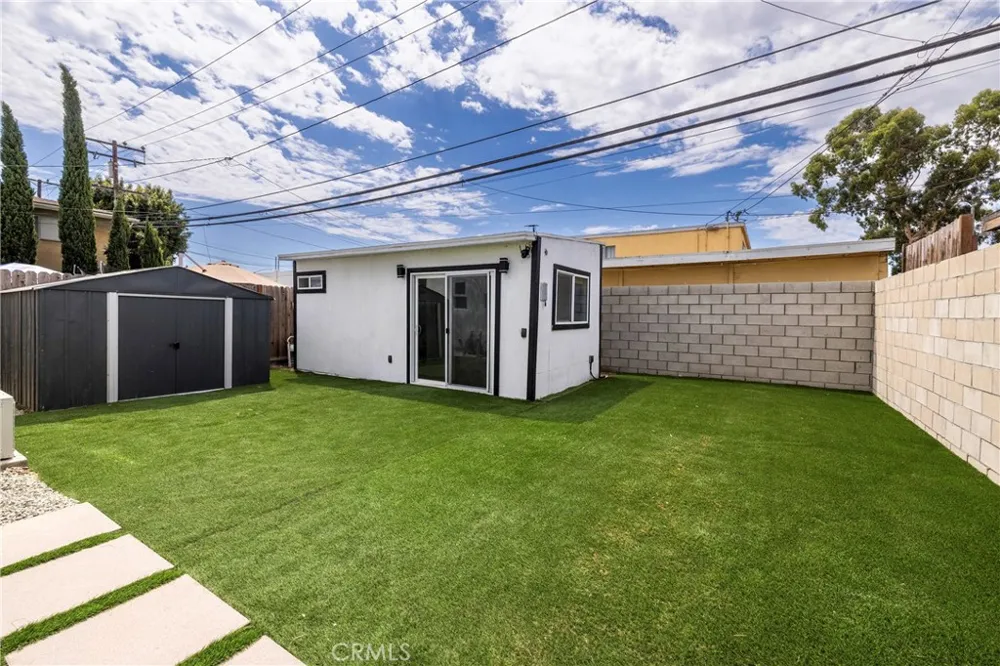 5447 Lime Avenue Long Beach, CA 90805