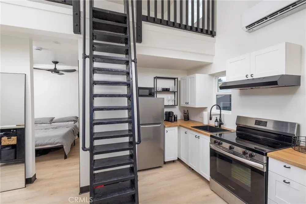 5447 Lime Avenue Long Beach, CA 90805