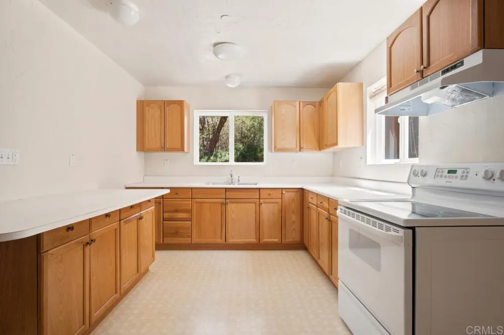 17357 Iron Springs Road Julian, CA 92036