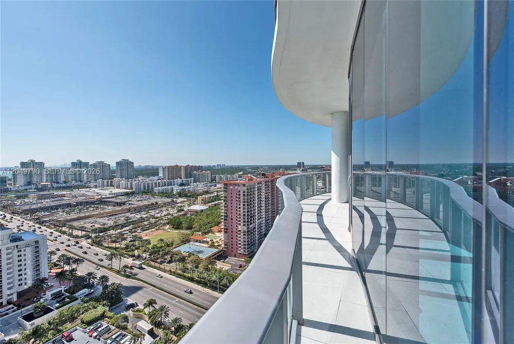 17475 Collins Ave #2003 Sunny Isles Beach, FL 33160