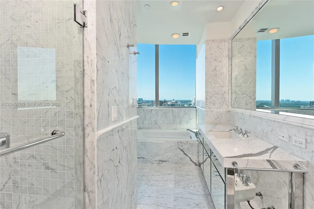 17475 Collins Ave #2003 Sunny Isles Beach, FL 33160