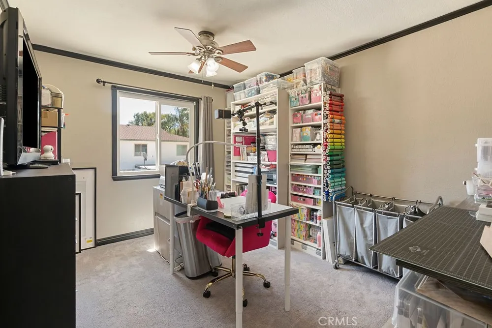 555 D Upland, CA 91786