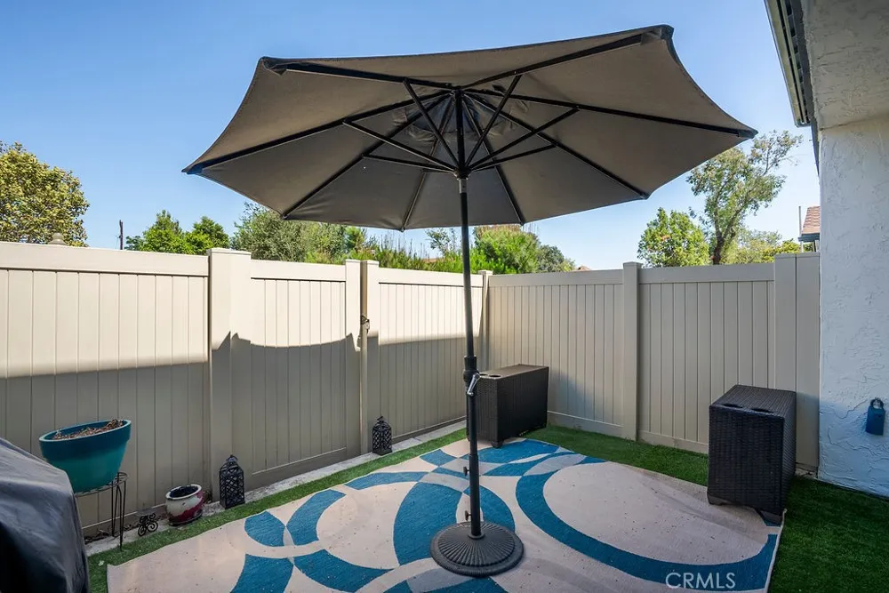 555 D Upland, CA 91786