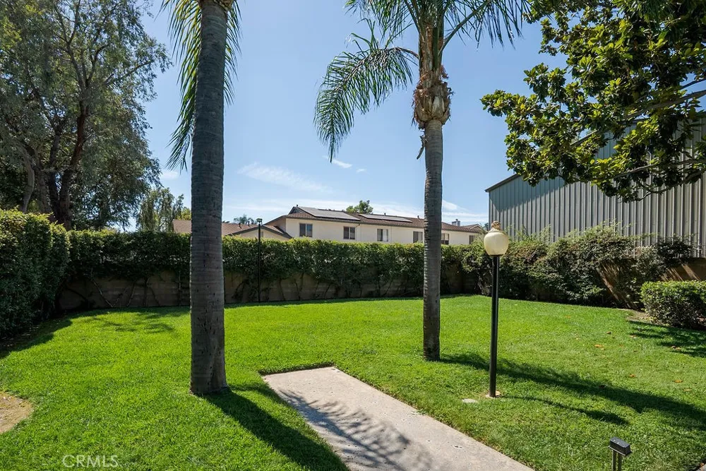 555 D Upland, CA 91786