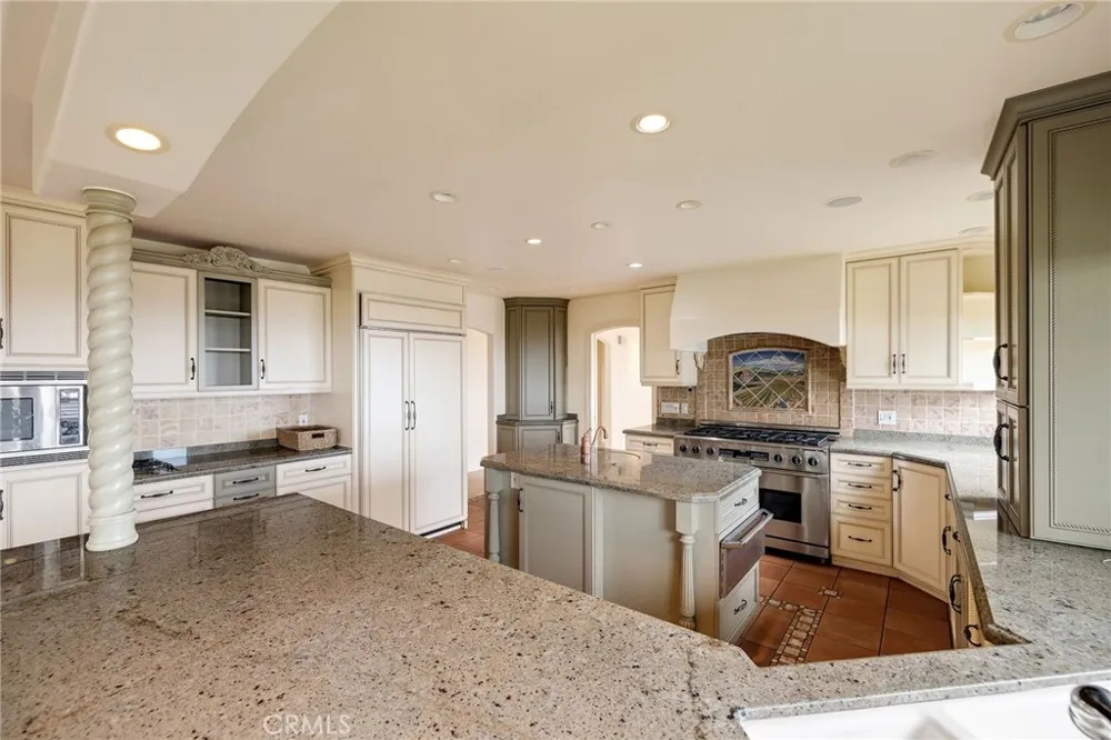 1432 Via Coronel Palos Verdes Estates, CA 90274
